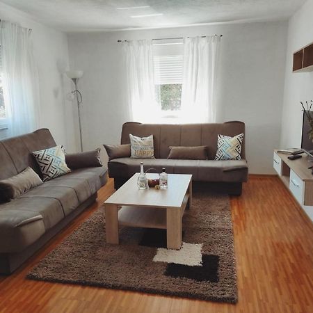 Apartman "Like At Home" יאיצי מראה חיצוני תמונה