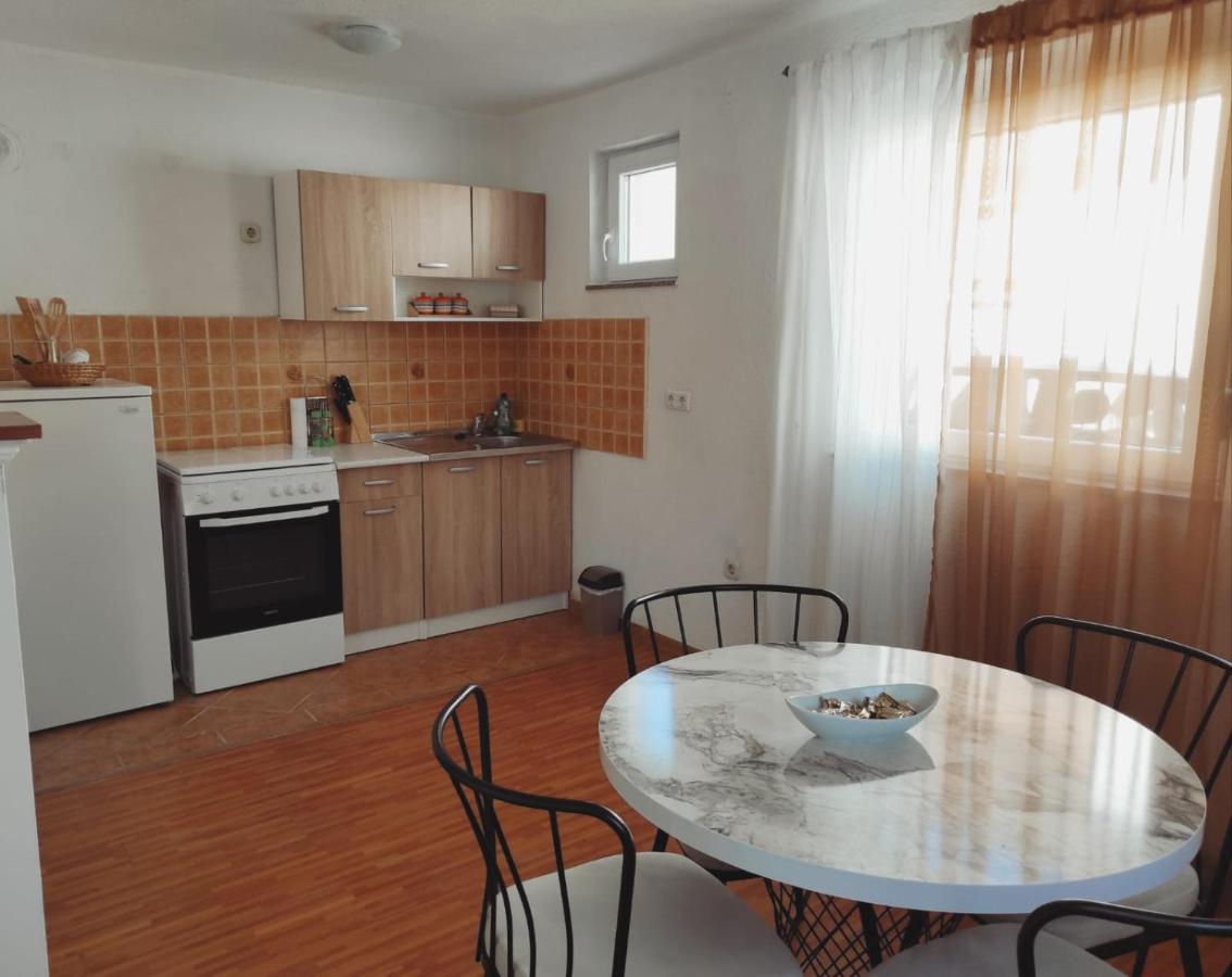 Apartman "Like At Home" יאיצי מראה חיצוני תמונה